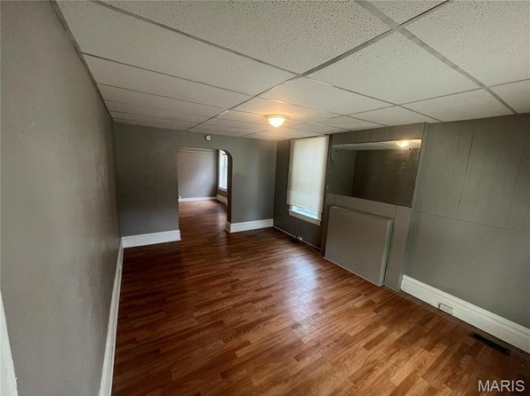 3135 Chippewa St #1