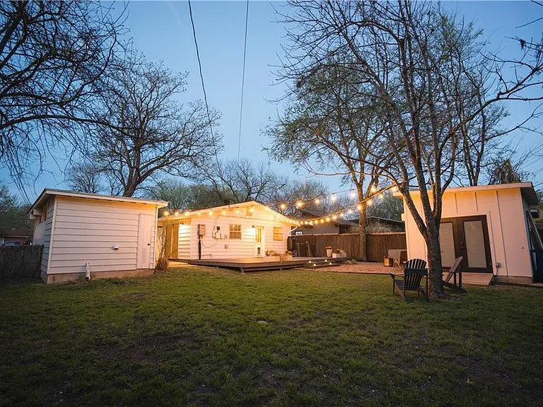 3100 Birdwood Cir — Photo 11
