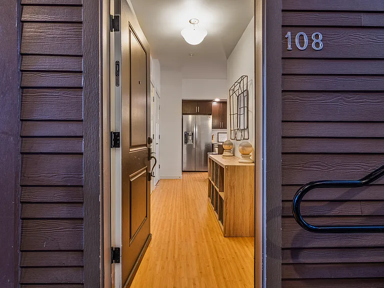 13915 SW Meridian St #108 — Photo 2