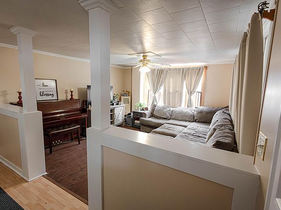 3rd image of 48 Main Road