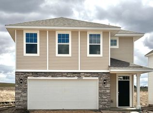 1001 Stone Creek Dr, Jordan, MN 55352