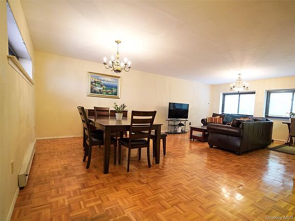 4th image of 21 Canterbury Road #4