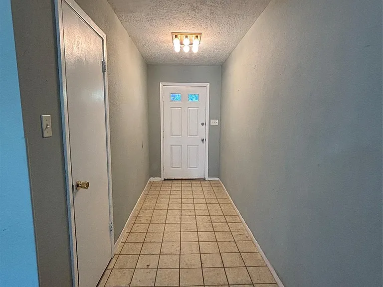 1506 Park Maple Dr — Photo 3