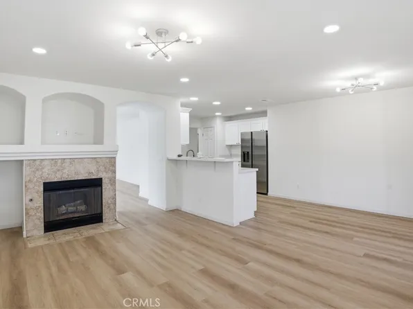 29454 Falling Leaf Dr, Lake Elsinore, CA 92530