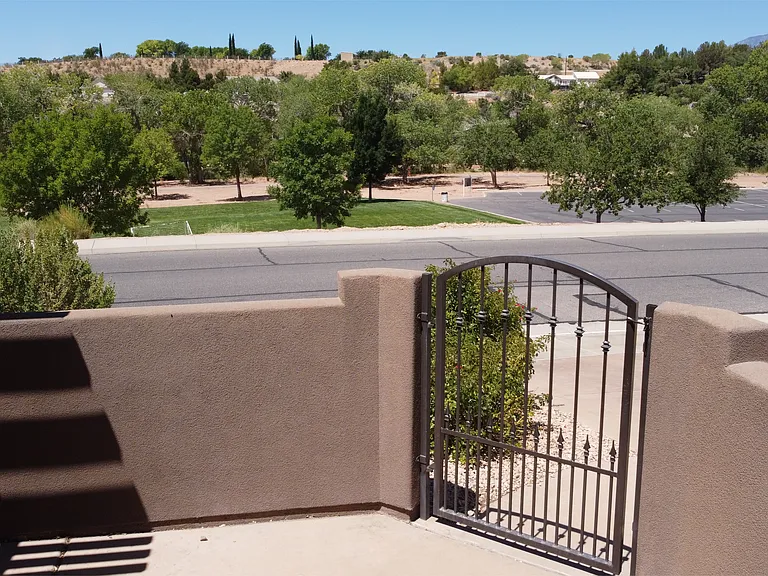 S Arches St — Photo 4