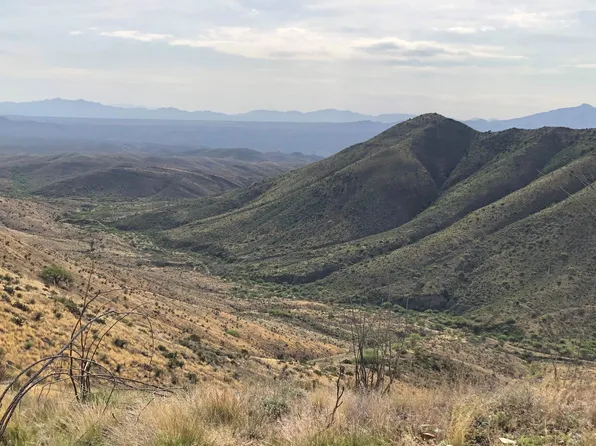 18019 E Hillton Ranch Rd, Vail, AZ 85641