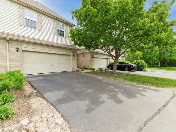 1237 Bradley Cir, Elgin, IL 60120