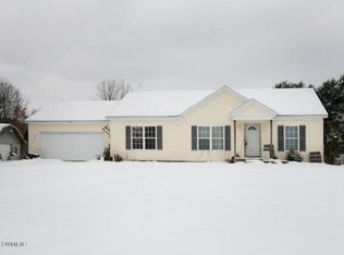 480 Cameron Ct, Pullman, MI 49450