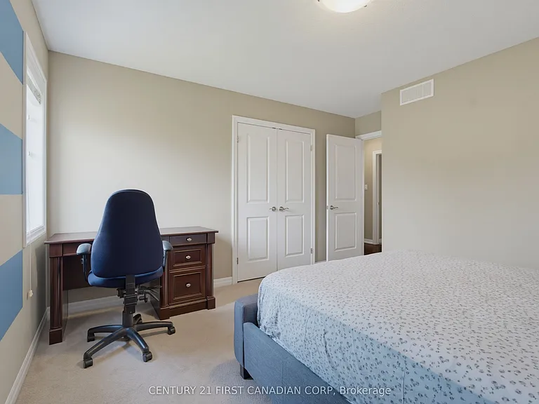 1018 Medway Park Dr — Photo 25