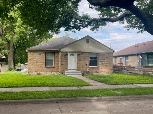 859 24th Ave SE, Minneapolis, MN 55414