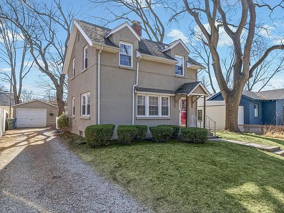 2nd image of 909 E Washington St