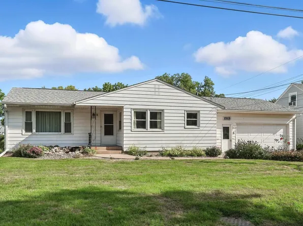 1513 19th Ave, Rock Island, IL 61201