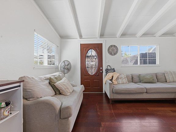 5th image of 2136 Panama St