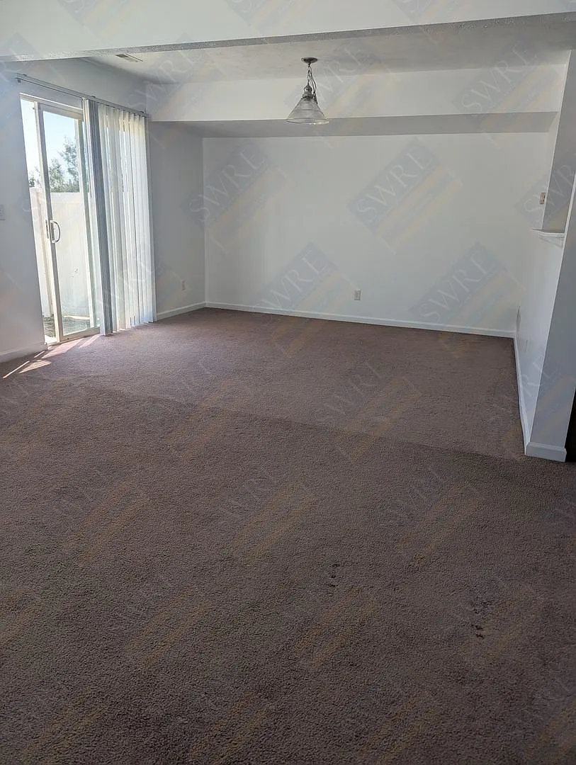 Building Photo - 2740 Koven Dr