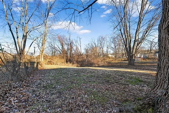 10617 Dunkeld Cir — Photo 29