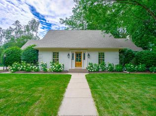 1454 Shannon Dr, Woodbury, MN 55125