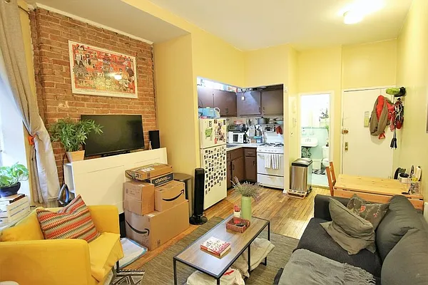 Rented by JK Dansar Corp | media 4