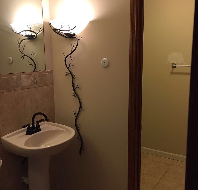 1st image of 2832 Churchill Dr