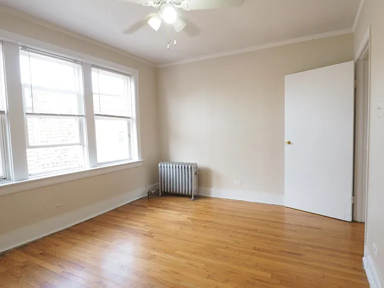 5030 N Springfield Ave #3 — Photo 3
