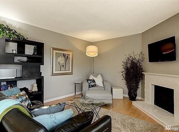 2nd image of 10424 NE 32nd Pl APT C103