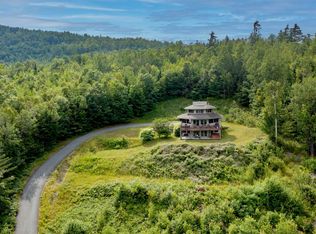 202 N Peak Dr, Easton, NH 03580