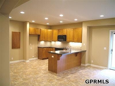 2nd image of 959 S 188th Trl