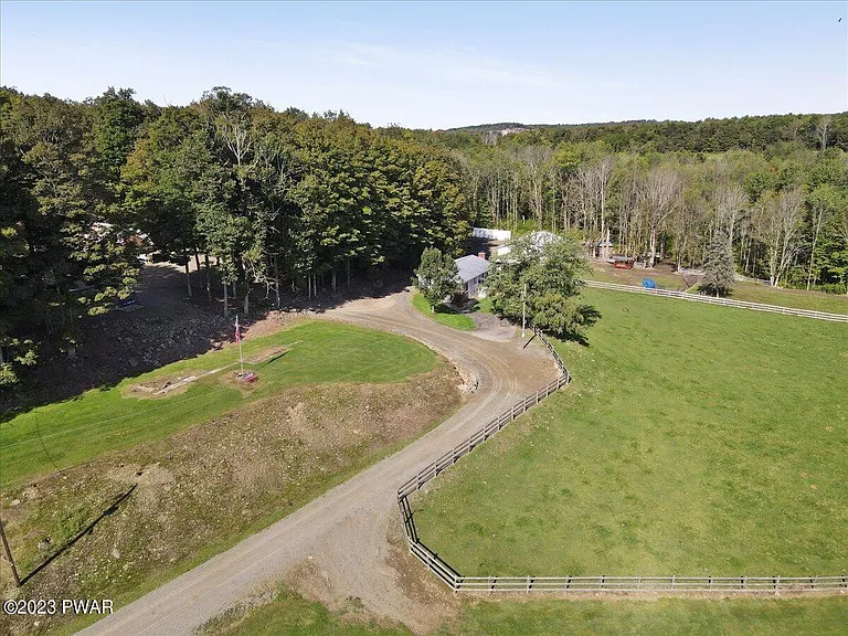 853D Spring Hill Rd — Photo 45