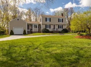 43 Bicknell Hill Rd, Abington, MA 02351
