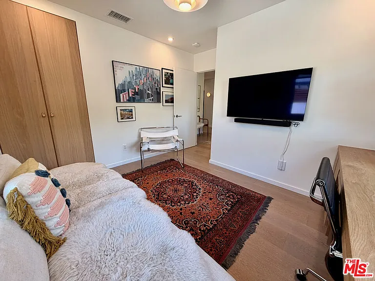 4355 Kenyon Ave — Photo 20
