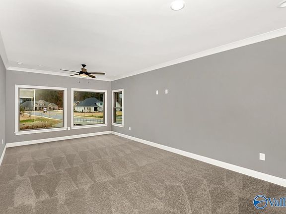 3rd image of 4 Payton Oaks Pl SE