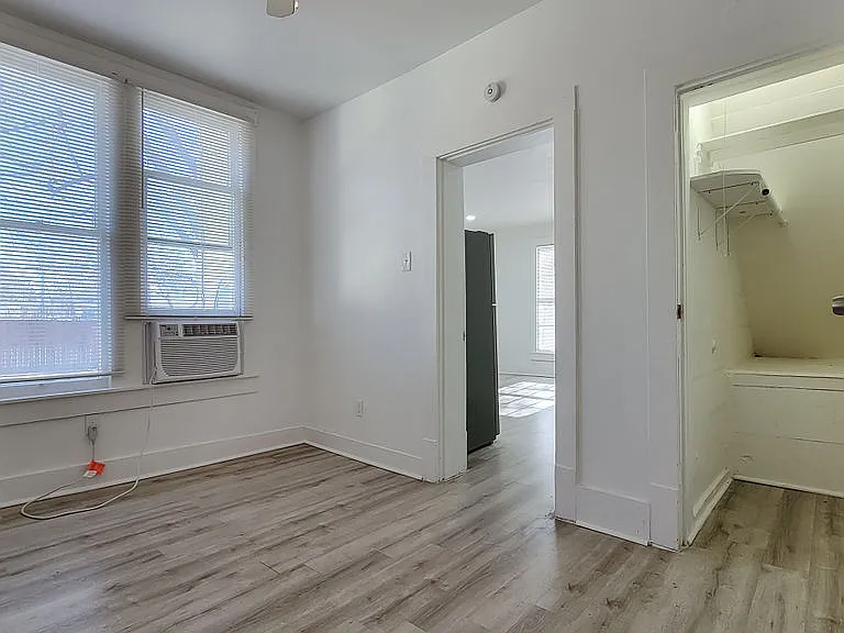 121 W Moore St #101 — Photo 21