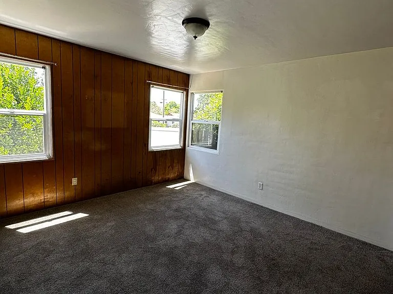 707 W Cypress Ave — Photo 11