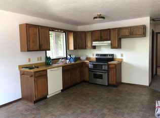 505 16th St, Spirit Lake, IA 51360