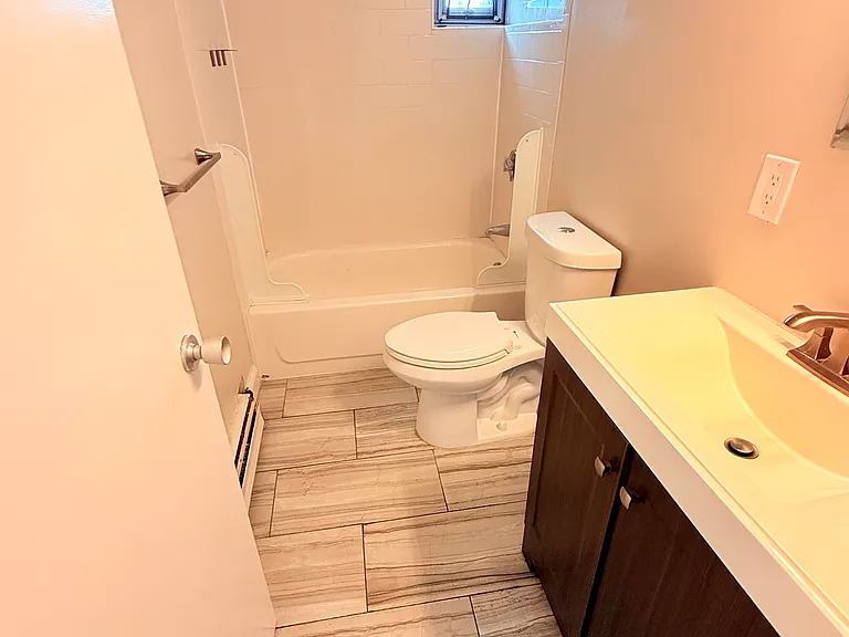 127 Trapelo Rd #33 — Photo 2