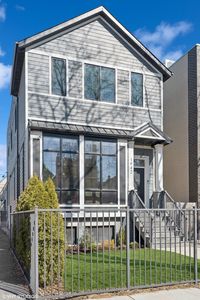 1942 W George St, Chicago, IL, 60657