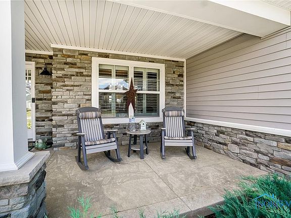 5th image of 108 Wellington Pl