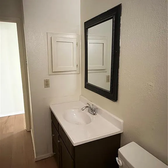 904 W Caffery Ave #2 — Photo 7