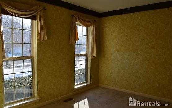 5th image of 4462 Fairfield Dr