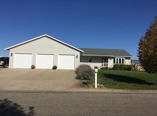 2106 Lancaster Loop, Pierre, SD 57501