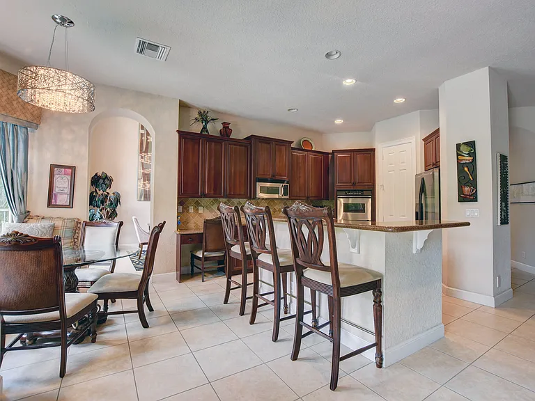 3424 Collonade Dr — Photo 5