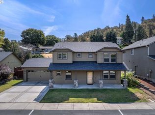 2526 Denton St, The Dalles, OR 97058