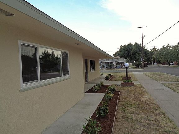 5th image of 3441 N Glenn Ave