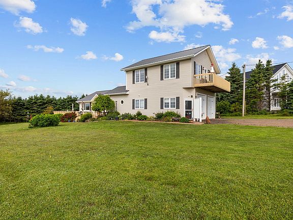 4th image of 16 Wild Rose Ln