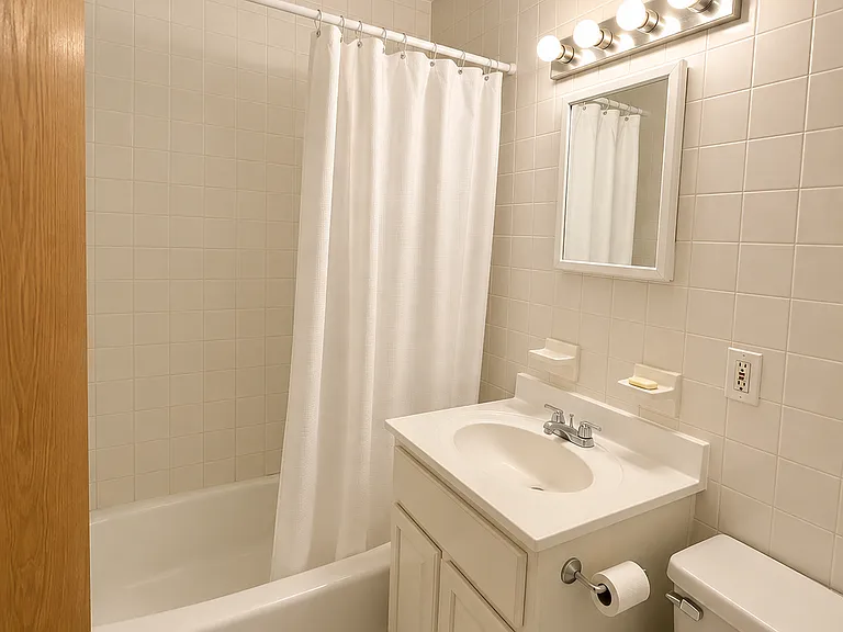 62 W 70th St #3A — Photo 4