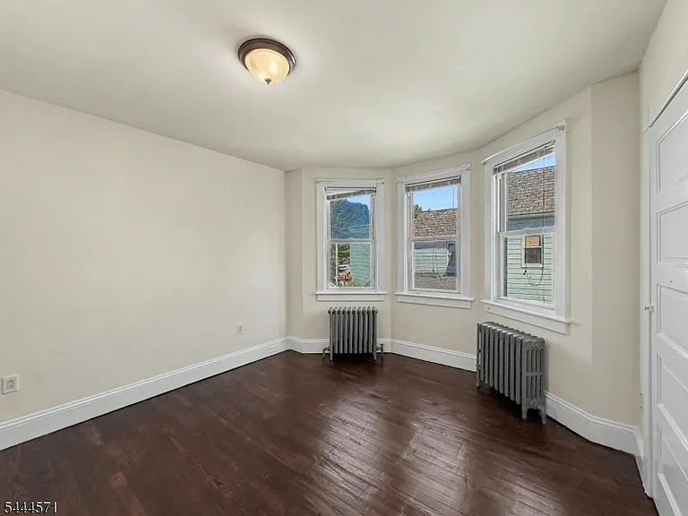 372 Prospect St #2 — Photo 11