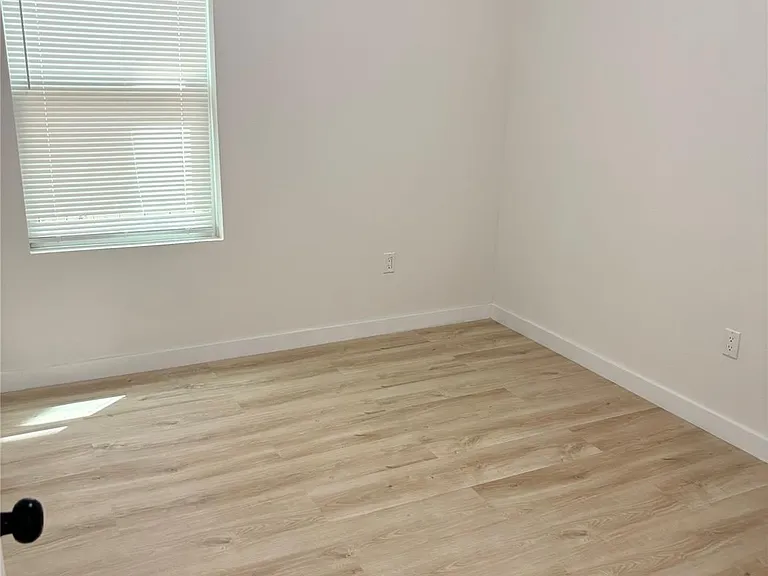 9711 Pelsey A B St #A — Photo 10