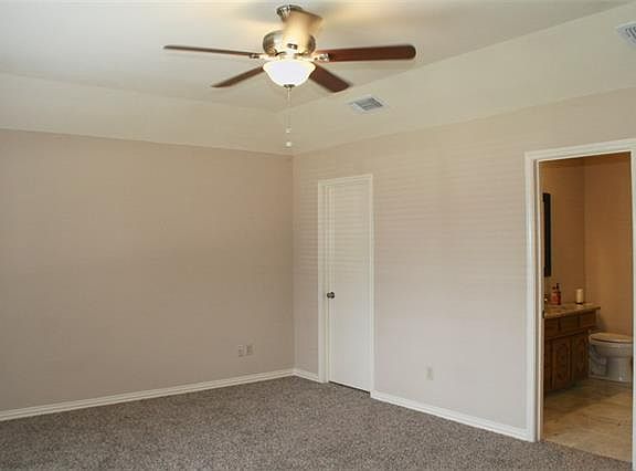 2nd image of 1909 Aspen Dr