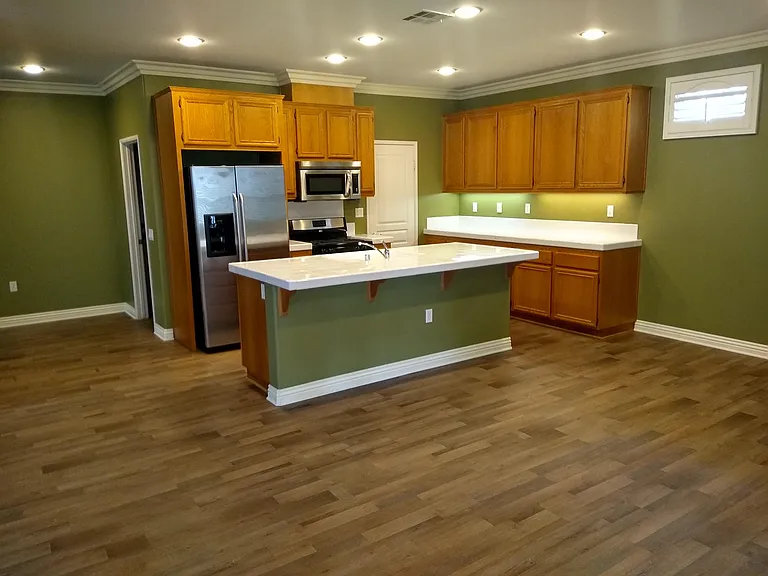 215 Firestone Ln — Photo 3