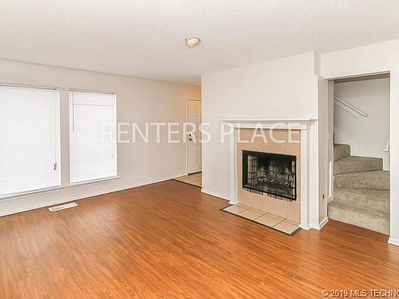 2nd image of 641 Earthside Cir #B