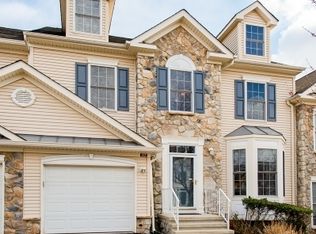 37 Rolling Views Dr, Little Falls, NJ 07424
